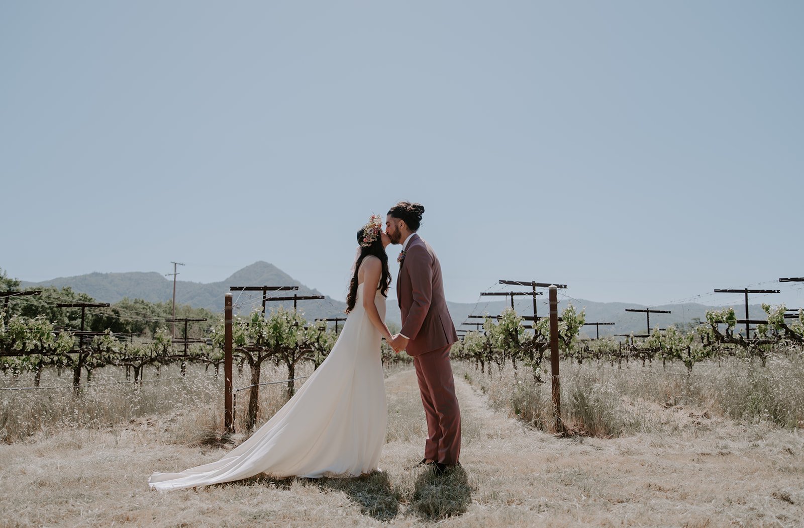 Beautiful Wedding at Campovida, Hopland, CA