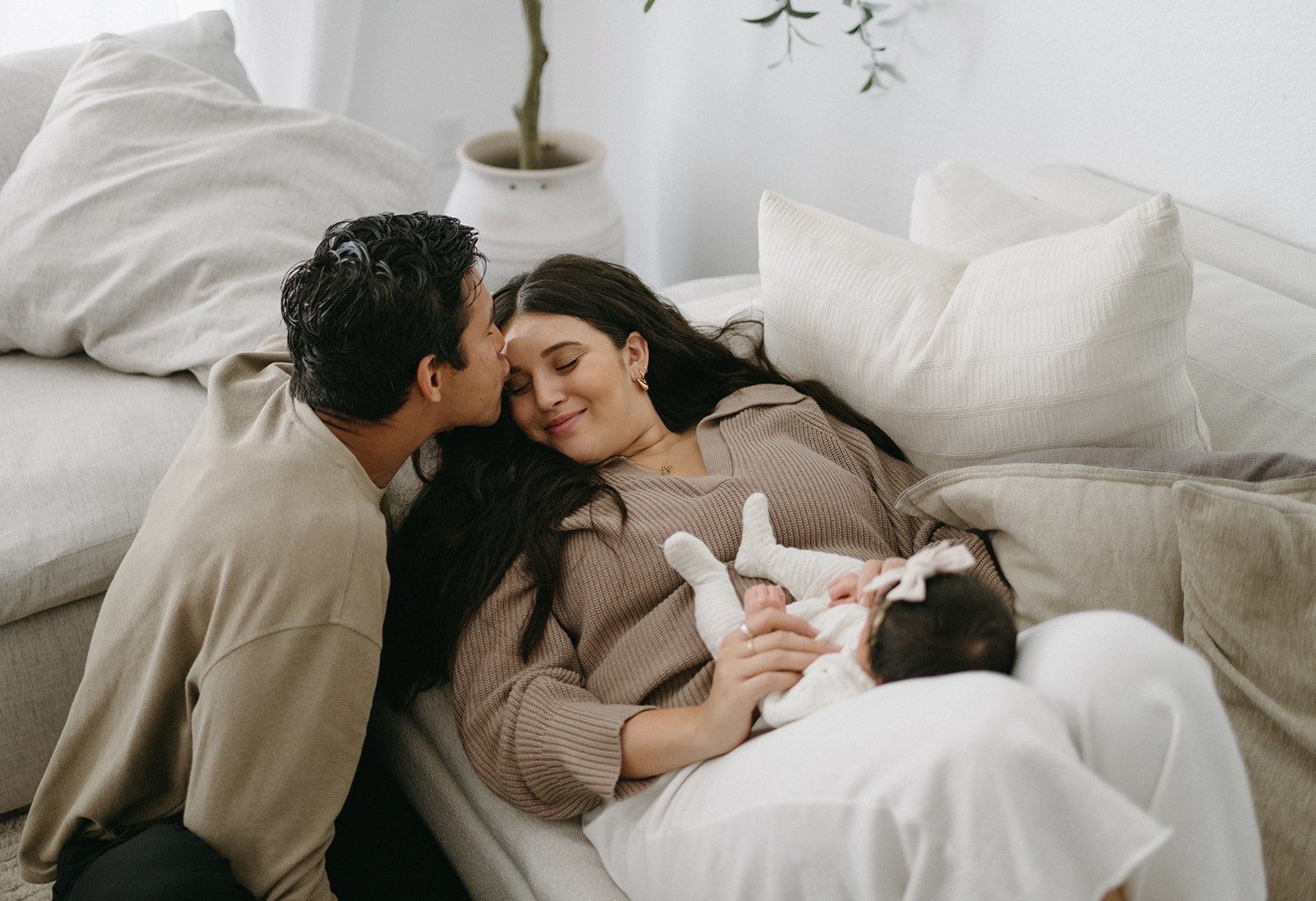 5 Tips When Preparing for Your Newborn Family Photos