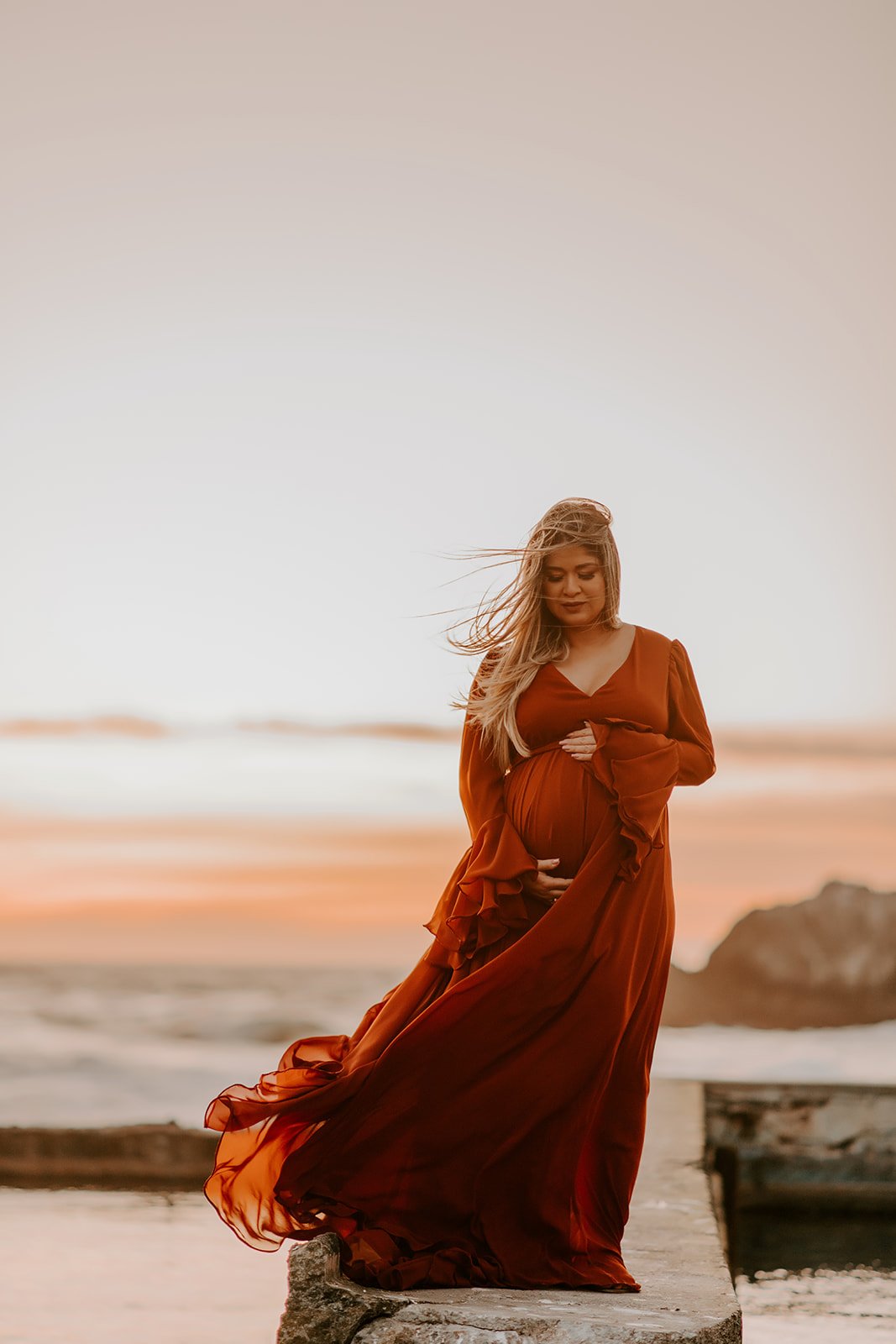 Wondering What to Wear for Your Maternity Session?