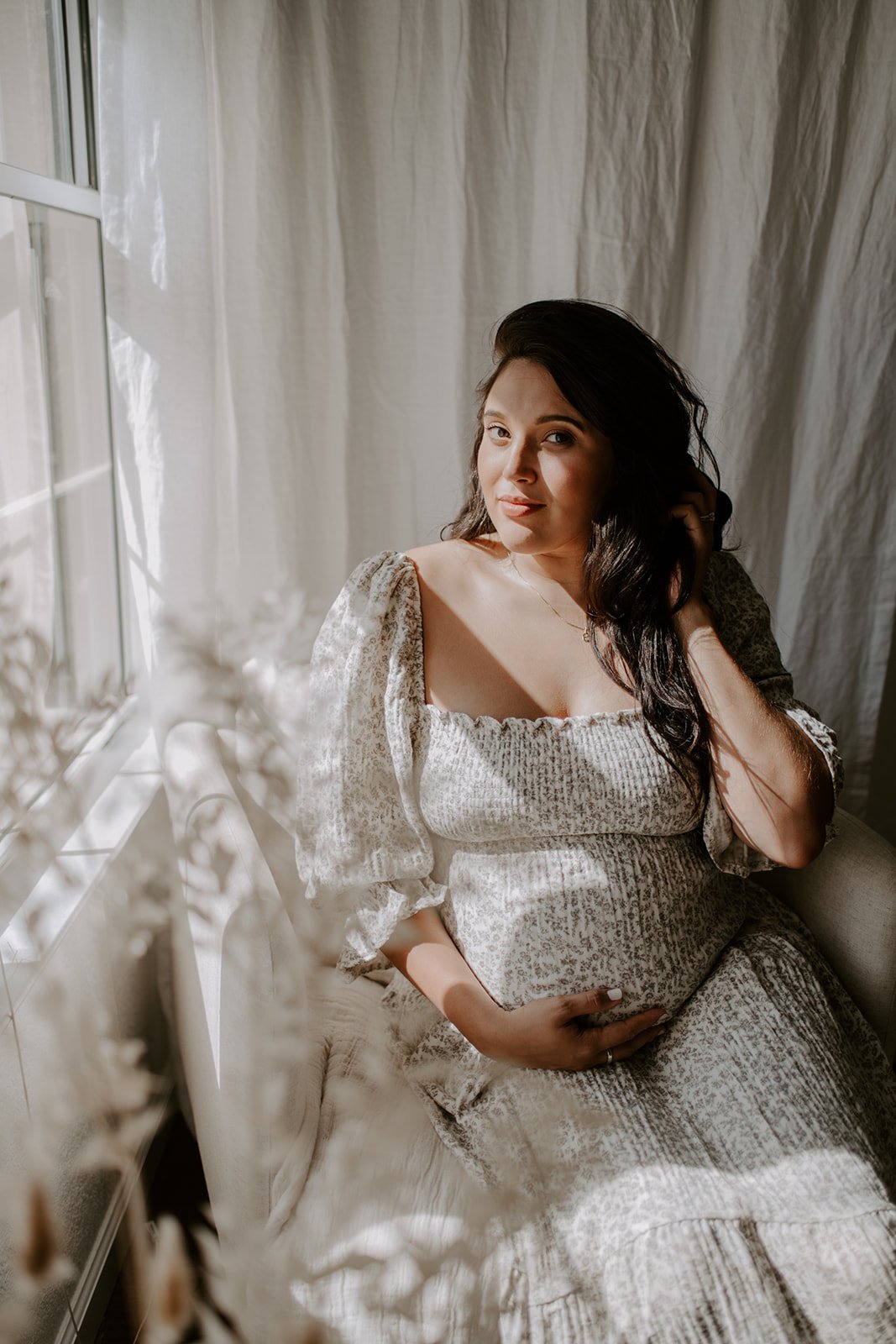 Wondering What to Wear for Your Maternity Session?