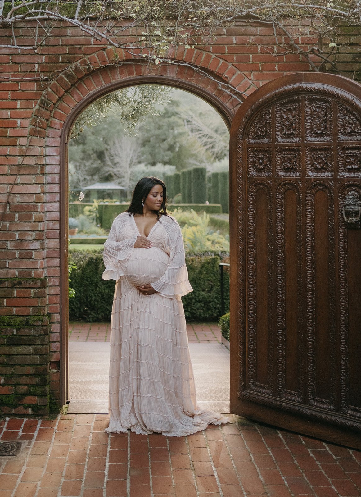 Ready for Your Spring Maternity Session at The Stunning Filoli House?