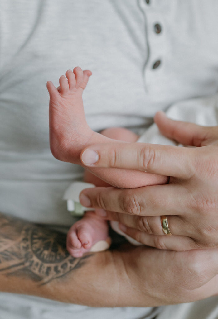 intimate newborn session 